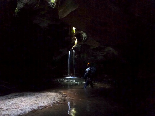 A chilly trip through Dalpura Canyon - fat canyoners